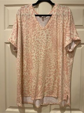 new directions Pink Animal-Print V-Neck Short Sleeve Top